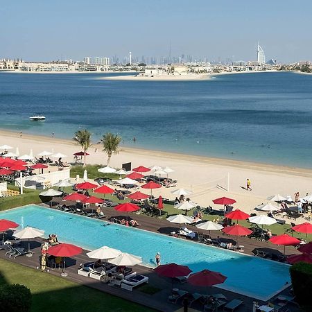 Spacious Beachfront 2 Bedroom Apartment - The 8 Dubaj Kültér fotó